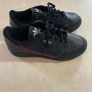 Adidas Continental Originals black red shoes sneakers size 5 youth ?